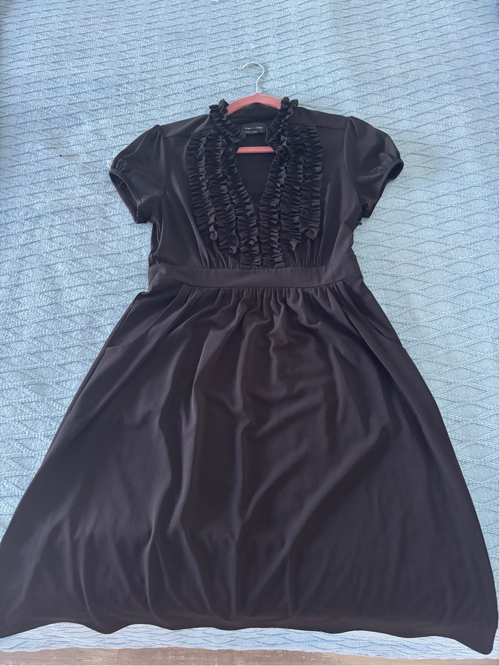 Max & Cleo Black Ruffle V-Neck Midi Dress